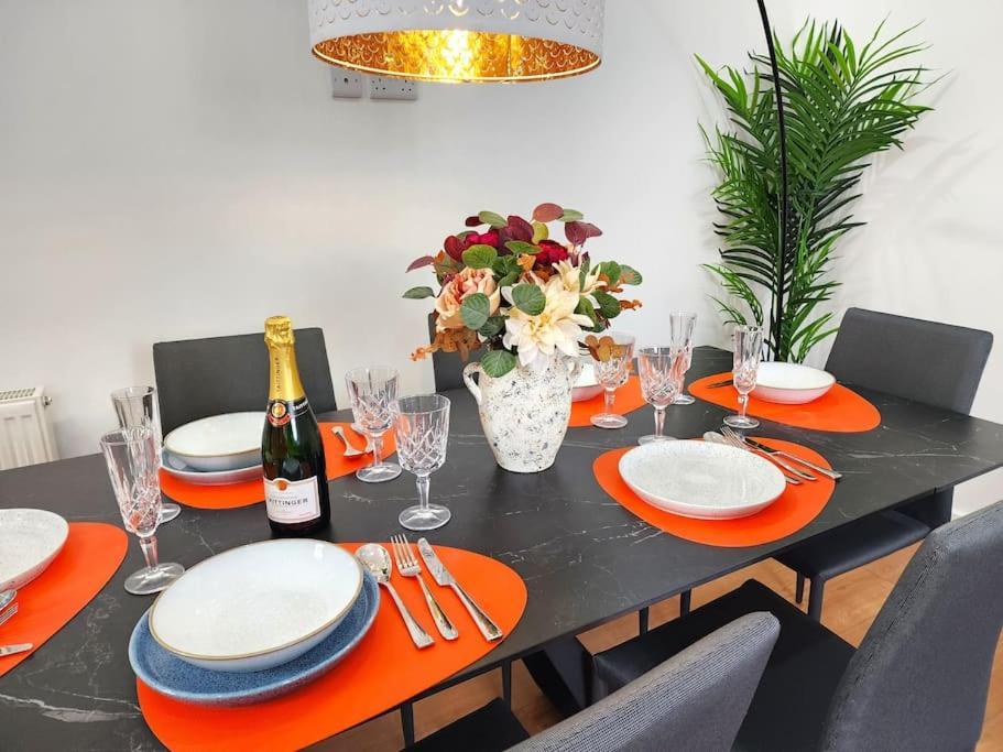 Hutchcomb Villa, 4 Bed Luxury House,Oxford+Parking エクステリア 写真