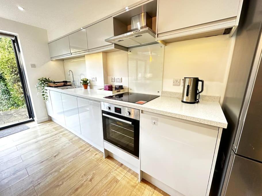 Hutchcomb Villa, 4 Bed Luxury House,Oxford+Parking エクステリア 写真